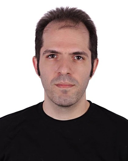پویا صراف‌زاده